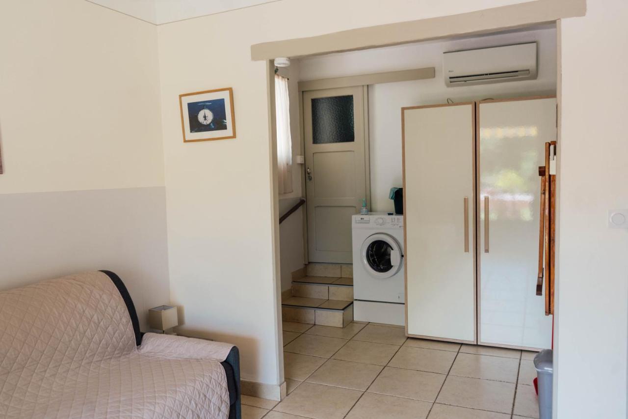Apartment Centre *
