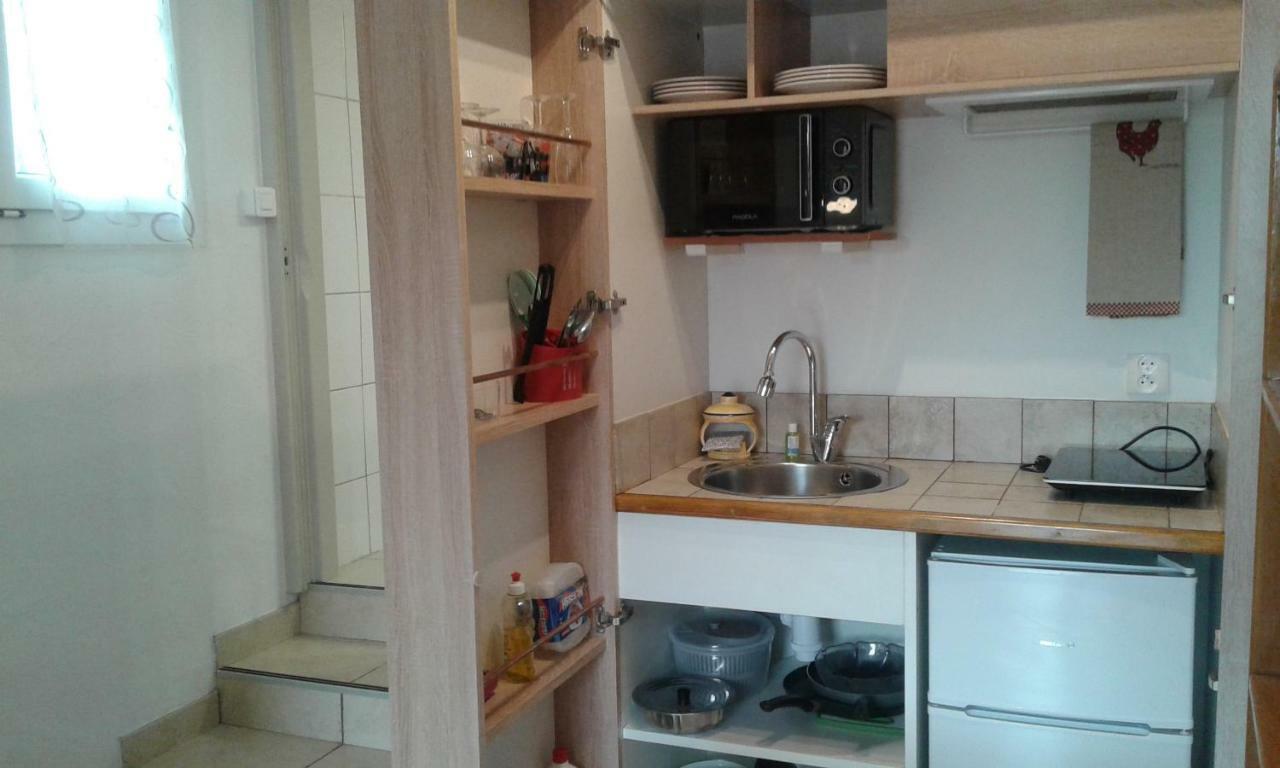 Apartment Centre *
